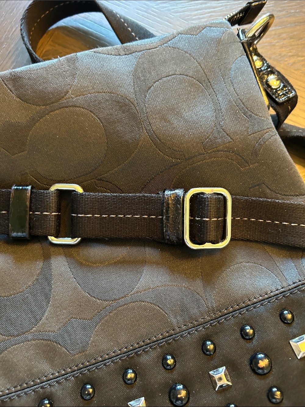 Coach Black Signature Sateen Crossbody w Stud Accents EXCELLENT CONDITION 12x10 - Picture 10 of 11